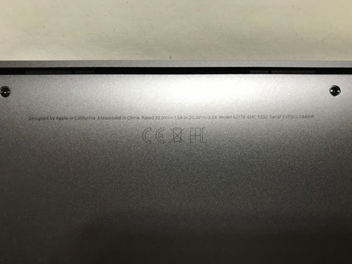 Apple Macbook Air (13 Pulgadas, 2020) - Gris Espacial (Usado)