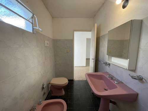 Casa En Venta Alto Alberdi - 3 Dormitorios - Cochera - Escritura Y Planos!