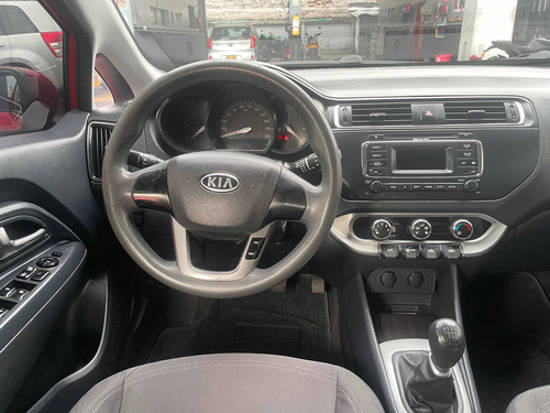 Kia Rio 2012 1.4 5 P 95 Hp