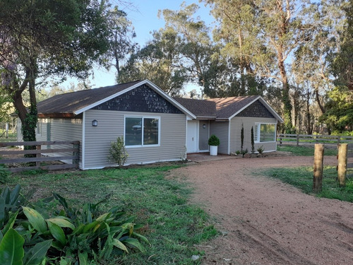 Imagen 5 de 14 de Chalet A Estrenar Con Piscina Y Cercada Punta Del Este