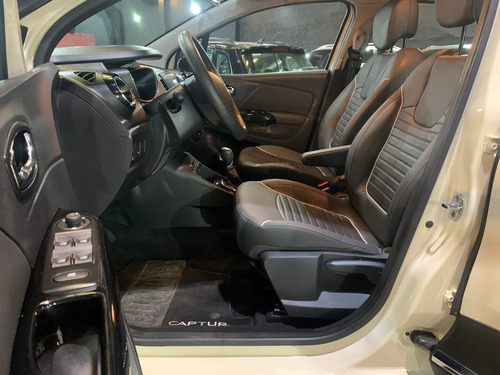 Imagen 11 de 14 de Renault Captur 1.6 Intense Cvt 2019 Nico Mazzaroni Kicks