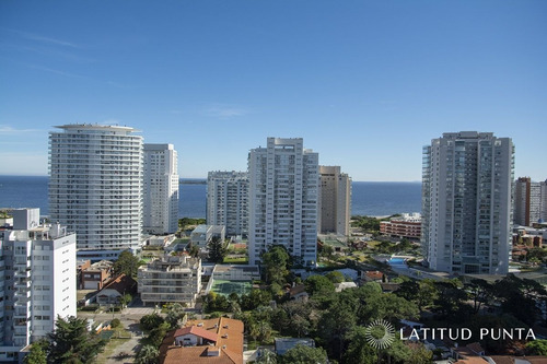 Imagen 18 de 20 de Piso Alto En Alexander Boulevard, 2 Dormitorios