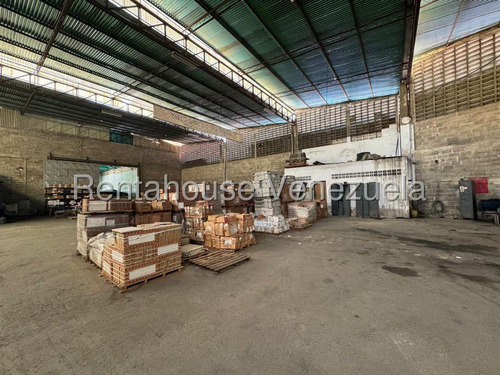 Galpón En Venta En Parroquia San Pedro Ng 25-16107 Yg