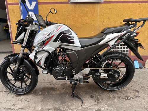 Yamaha Fz 2.0 Blanca
