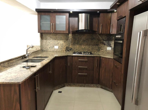 Imagen 6 de 13 de Hermoso Townhouse En El Rincon, Mañongo Con Pozo