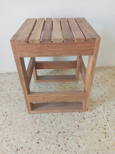 Banco Taburete De Madera Roble Y Pardillo.