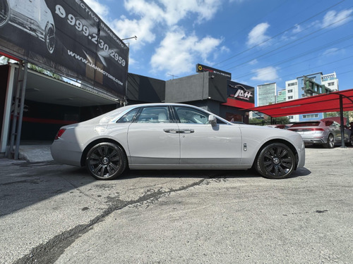Rolls Royce Ghost 2021