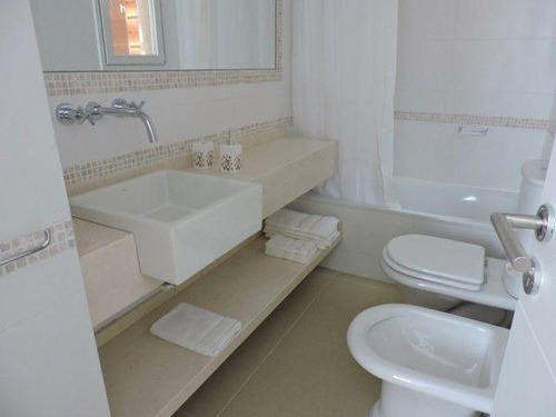 Apartamento En Venta De 2 Dormitorios En Manantiales