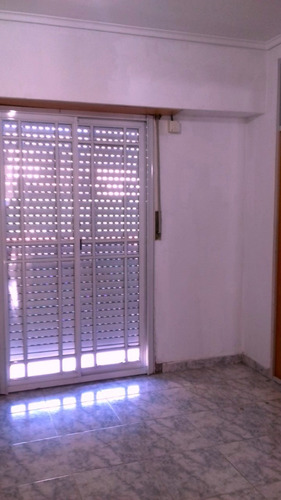 Imagen 15 de 25 de Triplex 4 Amb Con Patio/jardin Y Cochera. Muy Buena Ubicacion