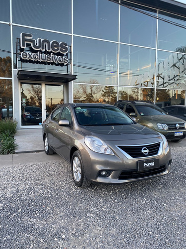 Nissan Versa 1.6 Advance Mt