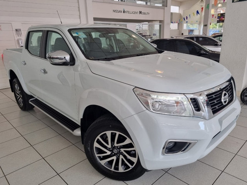 Nissan Frontier 2.3 Xe Cab. Dupla 4x4 Aut. 4p 7 marchas