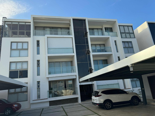 Luxury Apartamento Amueblado En Los Cerro De Gurabo