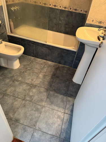 Departamento En Alquiler En Lomas De Zamora, G.b.a. Zona Sur, Argentina
