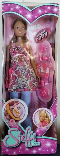 Boneca Steffi Love Grávida Familia Feliz Estilo Barbie Ken e filha Evi bebê