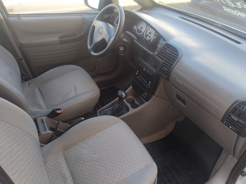 Imagem 2 de 13 de Chevrolet Zafira 2009 2.0 Expression Flex Power Aut. 5p
