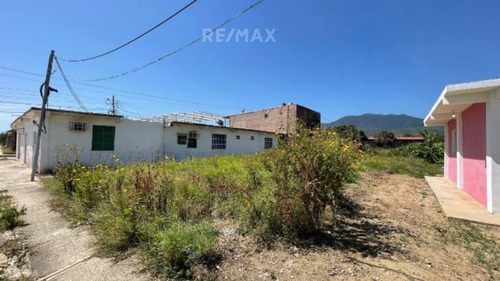 Re/max 2mil Vende Terreno En El Sector San Antonio Sur, Calle La Lagunita Con Calle El Cardón, Municipio García. Isla De Margarita, Estado Nueva Esparta 