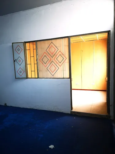 Bodega Amplia E Iluminada