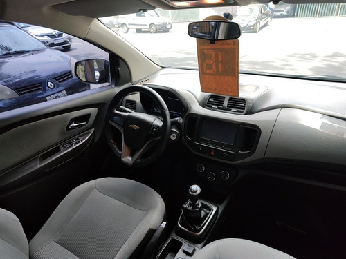 Imagen 12 de 16 de Chevrolet Spin 2016 1.8 Ltz 5as 105cv