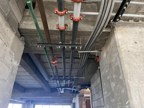 Oficina En Obra Gris En Venta Con Financiamiento, Jardines Del Pedregal