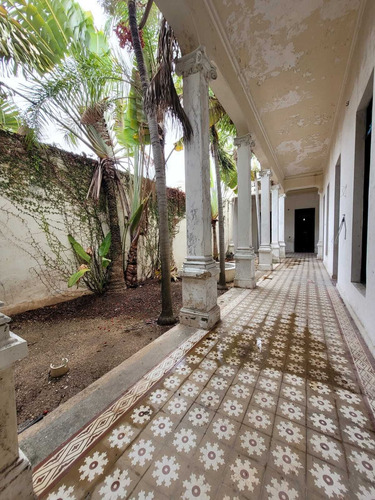 Casona Colonial A Dos Cuadras Del Parque De La Mejorada