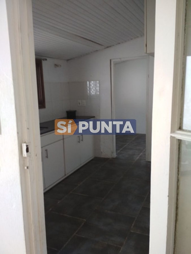 Imagen 17 de 26 de Casa En Centro De San Carlos