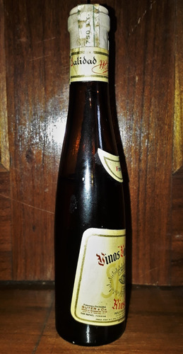 Botellita Vino Pinot Blanco Valle Hermoso De Suter Cerrada (Usado)