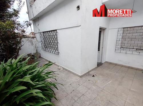 Venta- Ph  2 Amb C/ Patio- Moreno Al 4600-  Billinghurst  