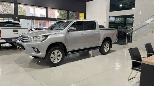 Imagem 4 de 11 de Toyota Hilux 2.8 Srv 4x4 Cd 16v Diesel 4p Automático