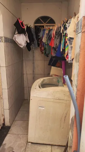 Vila Com 5 Casas Sendo 4 Kitnetes E 1 Casa Com 2 Quartos