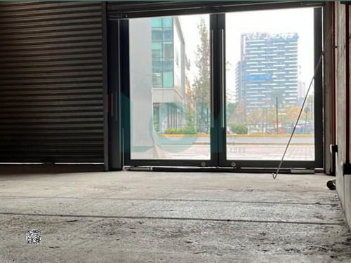 Local Comercial En Arriendo 100m2. Ñuñoa. Metro Irarrazaval.