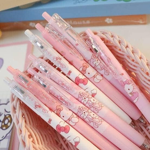 Cor de tinta Hello Kitty e Kuromi: canetas pretas, cor exterior rosa