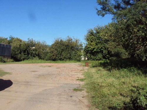 Los Boulevares - Av. La Voz Del Interior - 3.200mts2 - 50mts De Frente - Recibe Menor