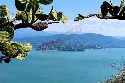 Terreno Con Vista Al Lago En Valle De Bravo A Tan Solo 10 Minutos Del Santuario Y Valle San Nicolas