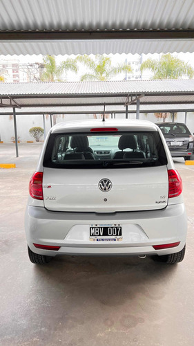 Imagen 3 de 14 de Volkswagen Fox 2013 1.6 Comfortline 3 P