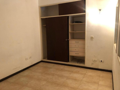 Al Frente En Duplex Apto Profesional