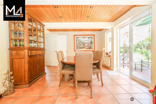 Hermosa Casa Aislada Con Excelente Conectividad Las Condes