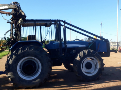 Tractor Con Grappo Y Carreta Forestal