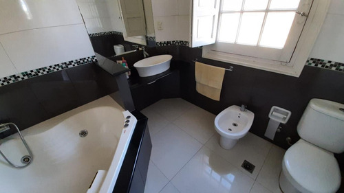 Imagen 23 de 30 de Casa De Estilo En Primera Línea De Mar.