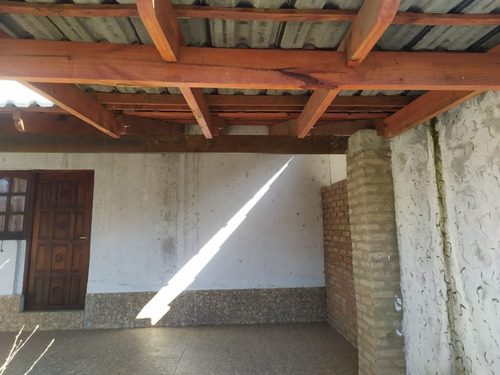 V74- Hermosa Casa En San Carlos Minas.