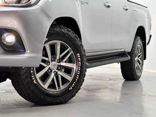 Toyota Hilux 2.8 SRX 4X4 CD 16V DIESEL 4P AUTOMÁTICO
