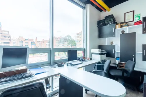 Oficina En Arriendo/venta En Chicó Norte. Cod V5282