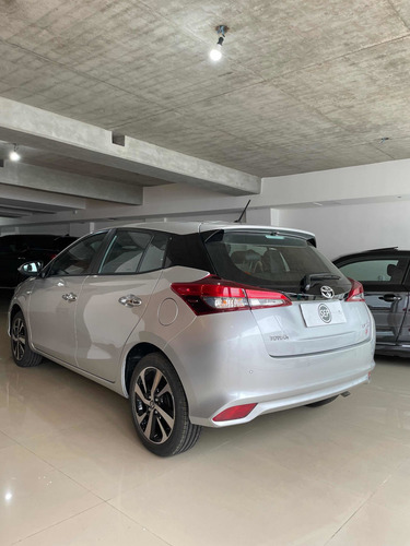 Imagen 8 de 14 de Toyota Yaris S Cvt 0km 2022 Sepautos