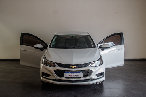 Imagen 3 de 10 de Chevrolet Cruze Lt 4 Puertas