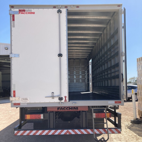 Iveco Tector 17-280 Furgon Seco Facchini