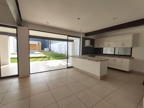 Casa Nueva En Delicias En Cuernavaca Morelos.