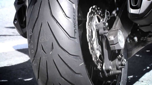 Neumático Pirelli trasero Cb1000 Honert 180/55zr17 73 W Angel Gt