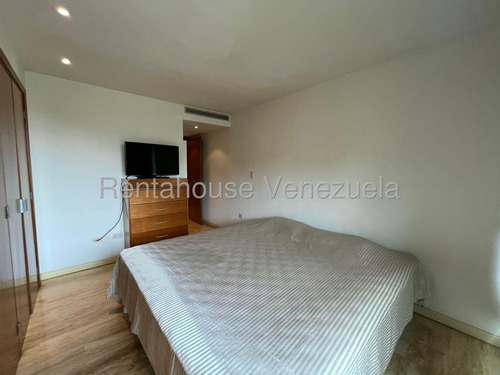 Elegancia Y Confort En Escampadero, Caracas ____ Rahml ___ 25-23602