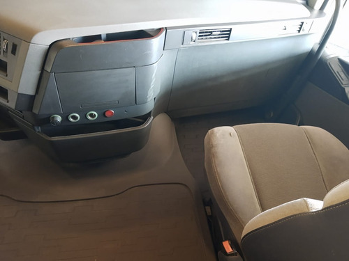 Imagem 9 de 14 de Fh 460 I.shift 6x2t 2016 Completo