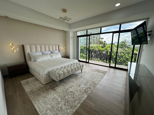Renta Departamento En The View Con Muebles Zona Campanario