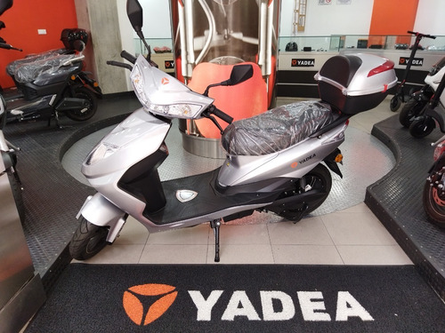 Imagen 3 de 4 de Moto Eléctrica Yadea Em-215 1500w 0km Tienda Fisica